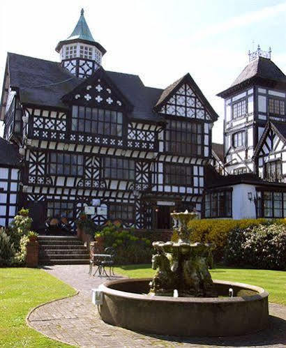 Wild Boar Hotel Beeston  Bagian luar foto